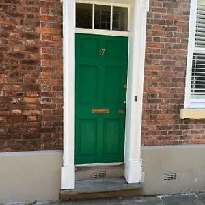 Holiday home 18th Century Townhouse In City Centre 