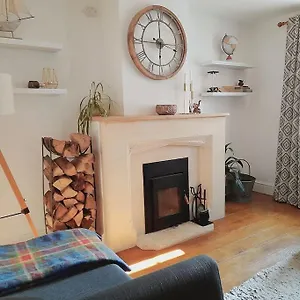 Holiday home Converted Barn In 