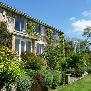 Shallowdale House Guest house